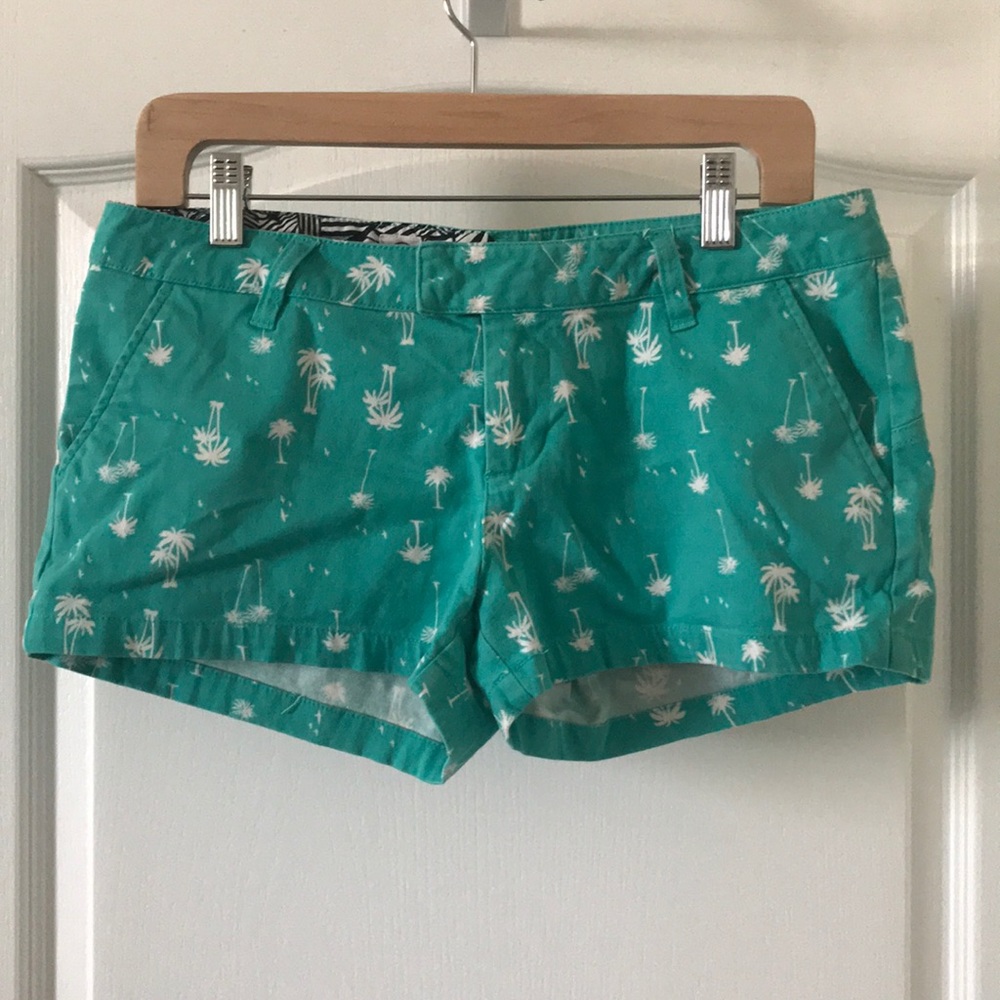 Volcom shorts